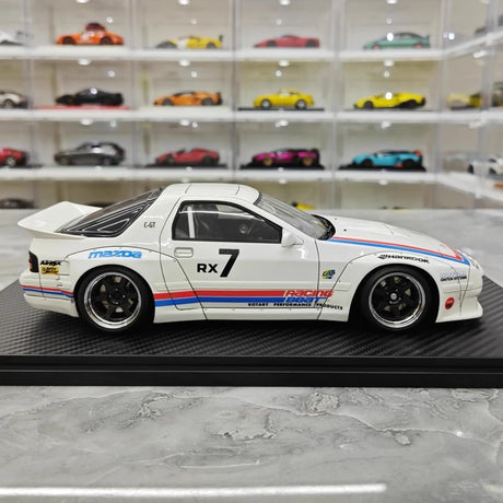 [Ignition] 1:18 Mazda 1985 RX-7 FC3S PANDEM White & Red Model Car Resin