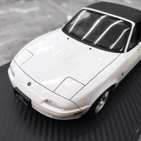 [Ignition] 1:18 Mazda 1989 MX-5 Miata NA Eunos Roadster White Model Car Resin