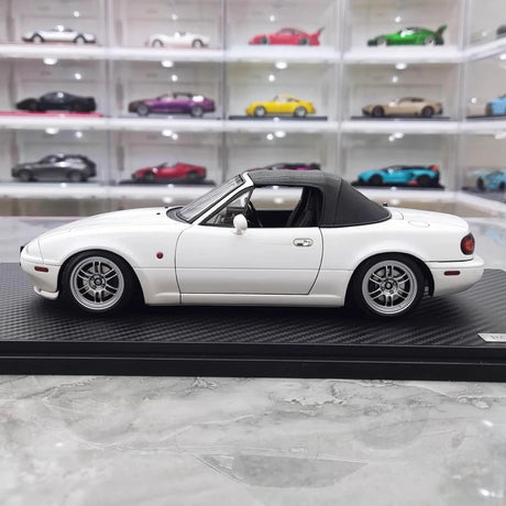 [Ignition] 1:18 Mazda 1989 MX-5 Miata NA Eunos Roadster White Model Car Resin