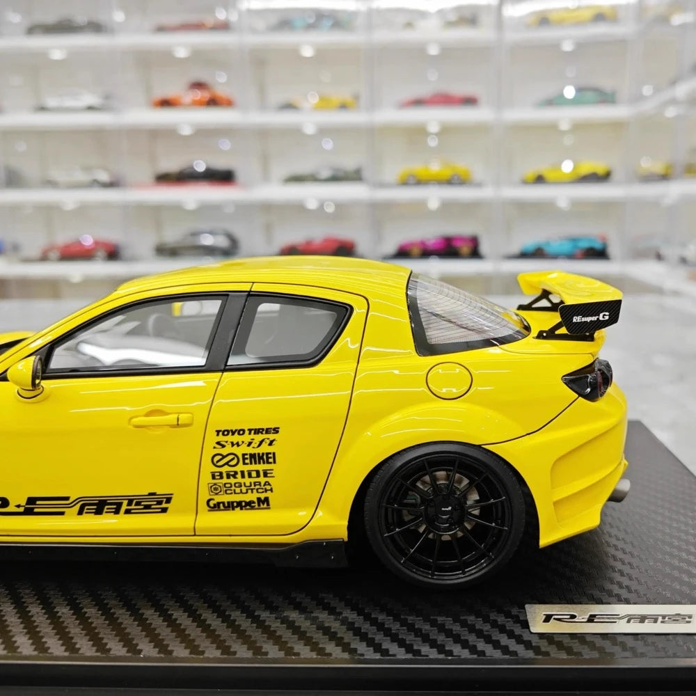 [Ignition] 1:18 Mazda 2003 RX-8 RE Amemiya Yellow Model Car Resin
