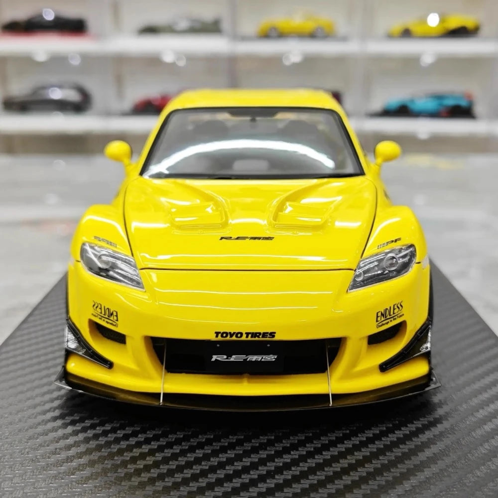 [Ignition] 1:18 Mazda 2003 RX-8 RE Amemiya Yellow Model Car Resin