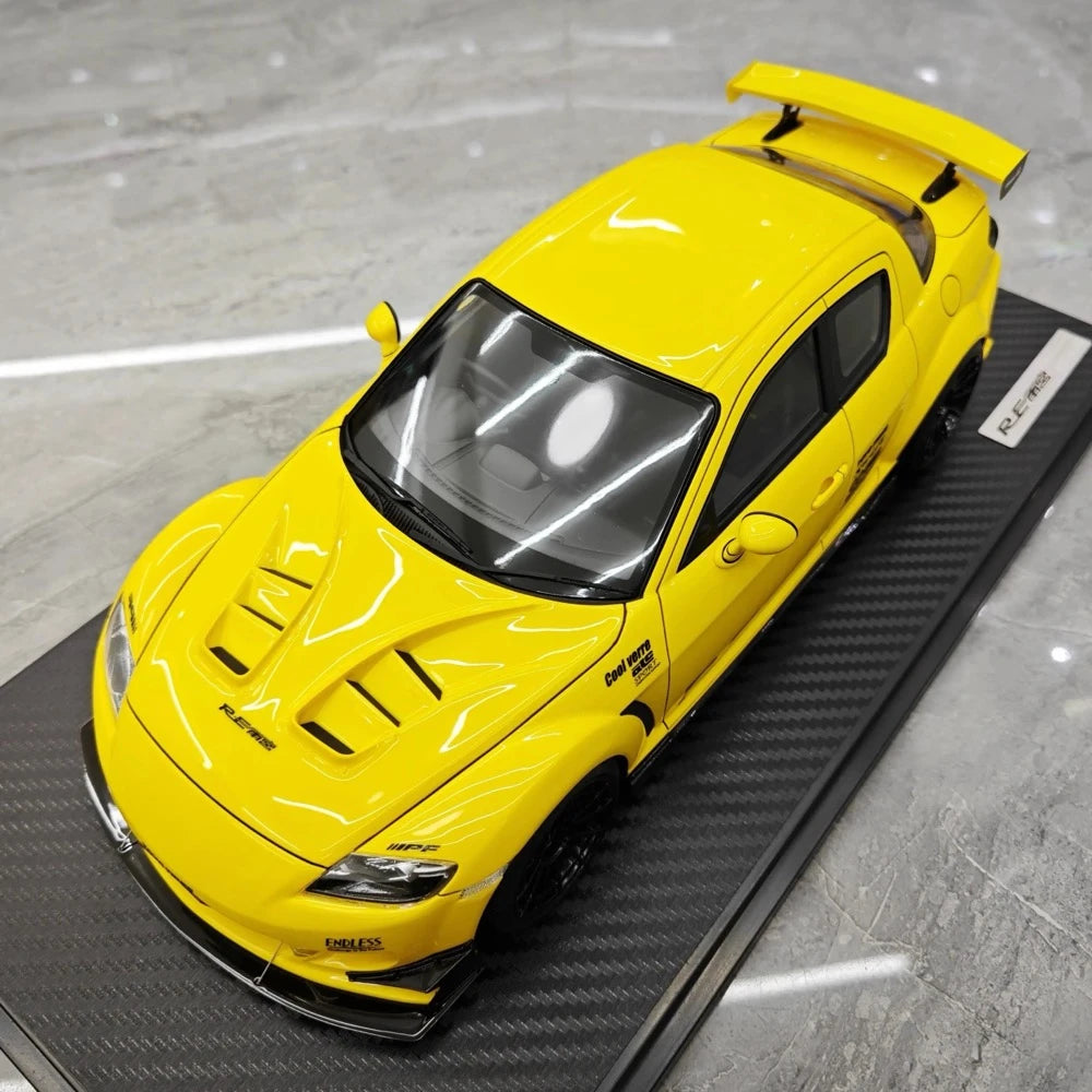 [Ignition] 1:18 Mazda 2003 RX-8 RE Amemiya Yellow Model Car Resin