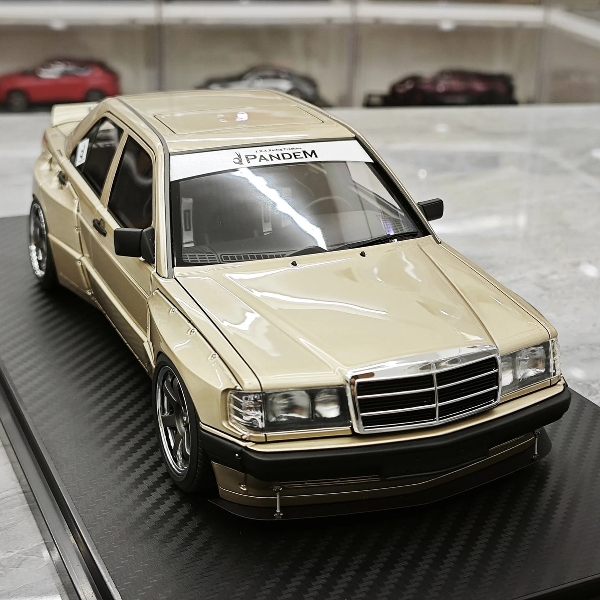 [Ignition] 1:18 Mercedes-Benz 1990 190E Pandem Rocket Bunny Modello d'auto in resina