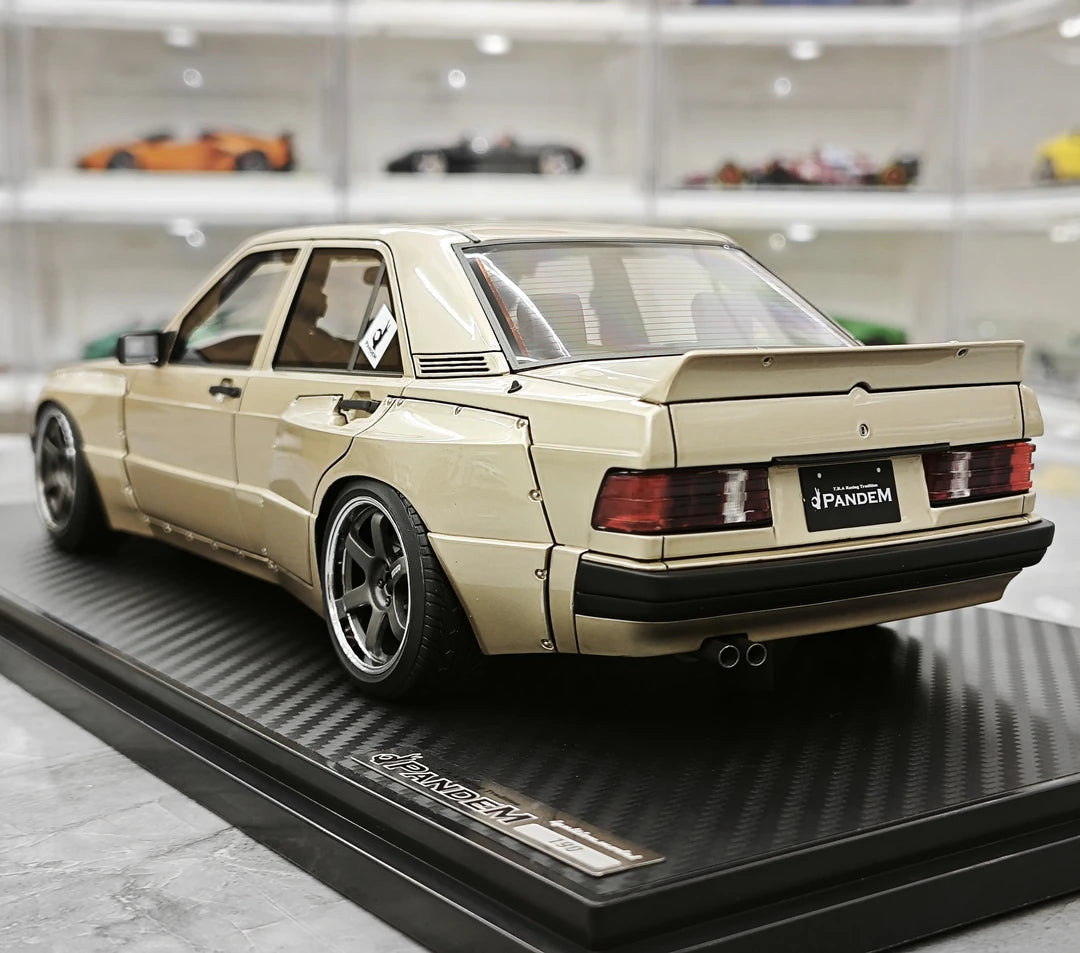 [Ignition] 1:18 Mercedes-Benz 1990 190E Pandem Rocket Bunny Modello d'auto in resina