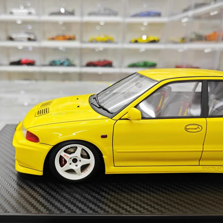 [Ignition] 1:18 Mitsubishi 1995 Lancer Evo III GSR Yellow Model Car Resin