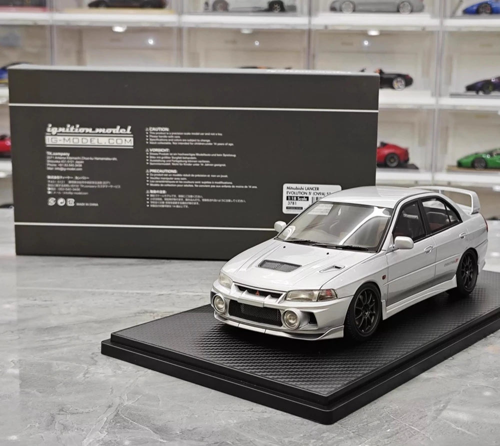 [Ignition] 1:18 Mitsubishi 1997 Lancer Evo IV Silver Model Car Resin