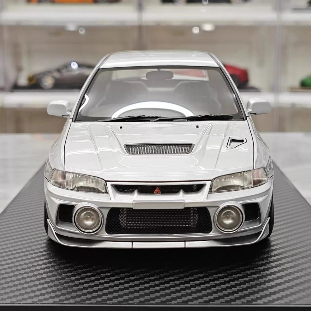 [Ignition] 1:18 Mitsubishi 1997 Lancer Evo IV Silver Model Car Resin