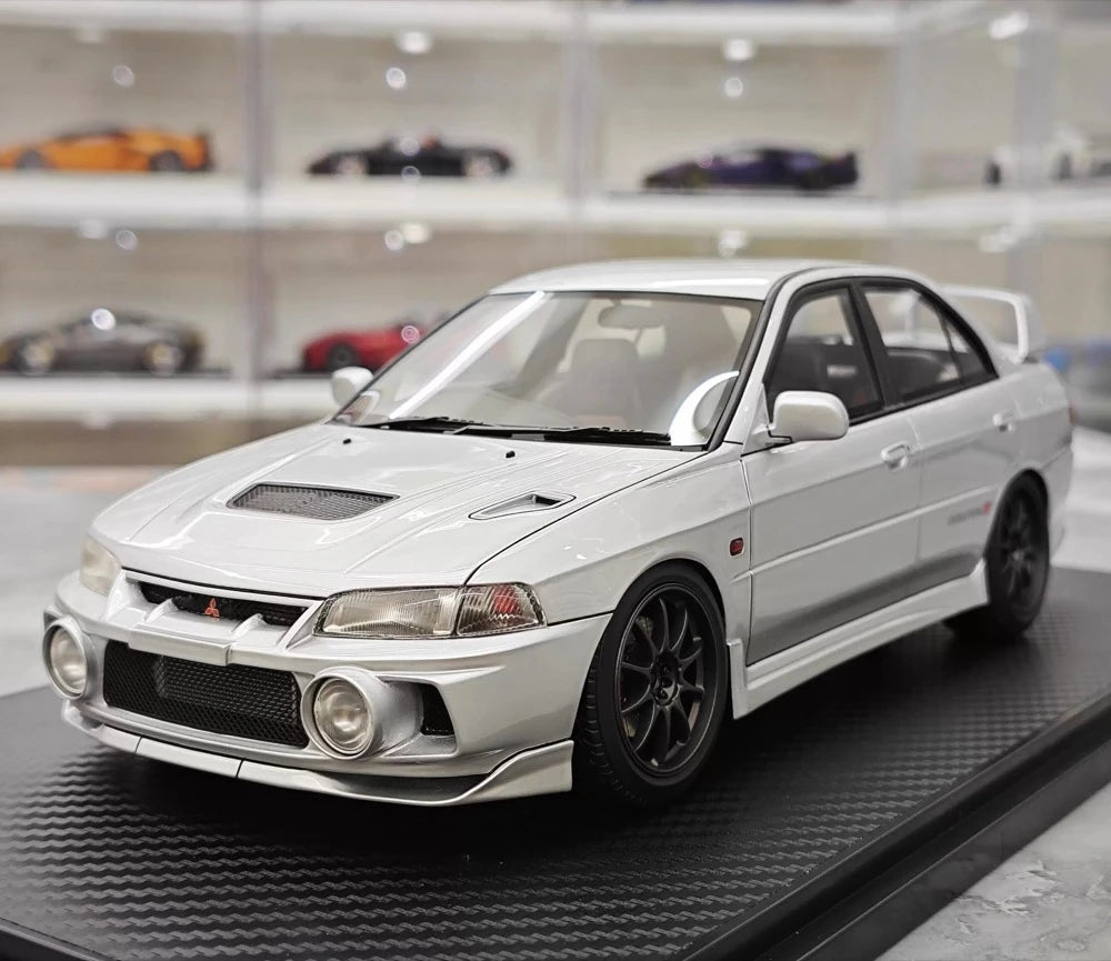 [Ignition] 1:18 Mitsubishi 1997 Lancer Evo IV Silver Model Car Resin