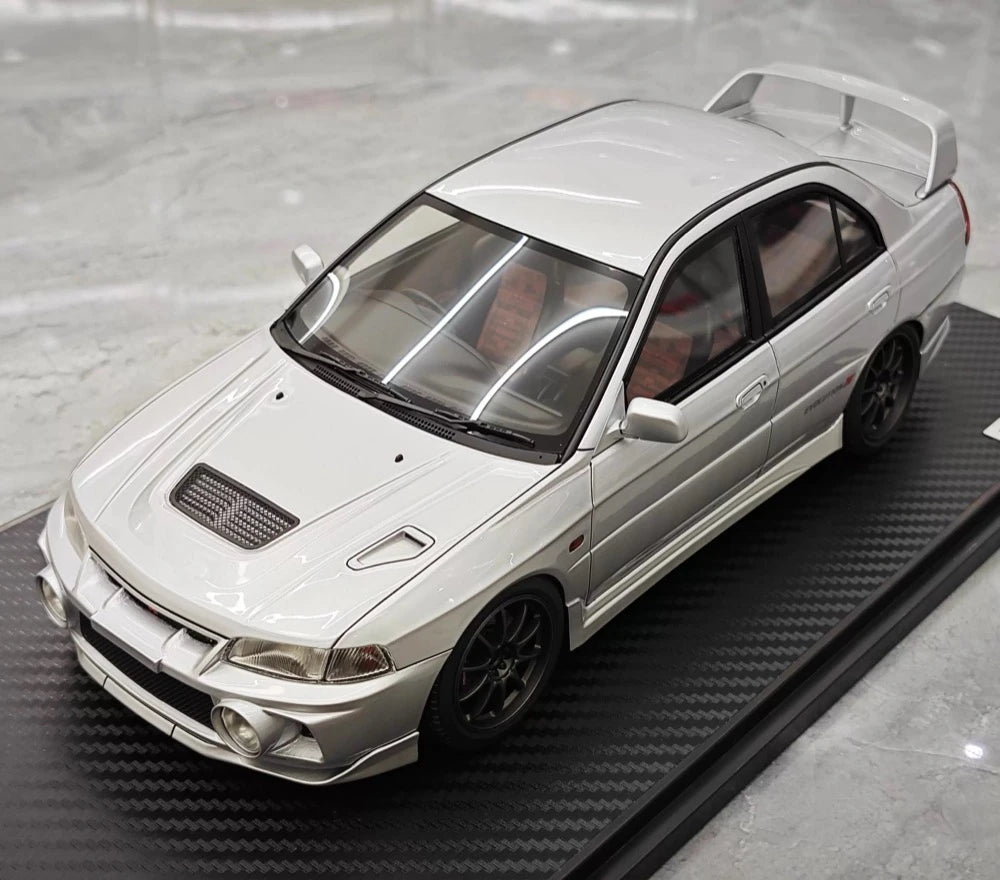 [Ignition] 1:18 Mitsubishi 1997 Lancer Evo IV Silver Model Car Resin