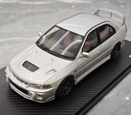 [Ignition] 1:18 Mitsubishi 1997 Lancer Evo IV Silver Model Car Resin