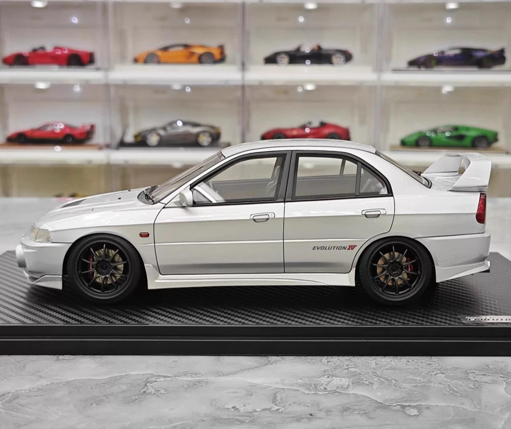 [Ignition] 1:18 Mitsubishi 1997 Lancer Evo IV Silver Model Car Resin
