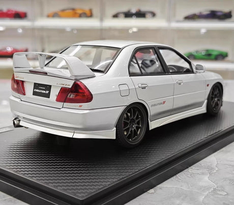 [Ignition] 1:18 Mitsubishi 1997 Lancer Evo IV Silver Model Car Resin
