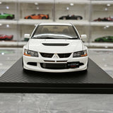 Ignition Mitsubishi 2004 Lancer Evolution VIII MR JDM White 1:18 – Verzamelbare Resin Modelresin
