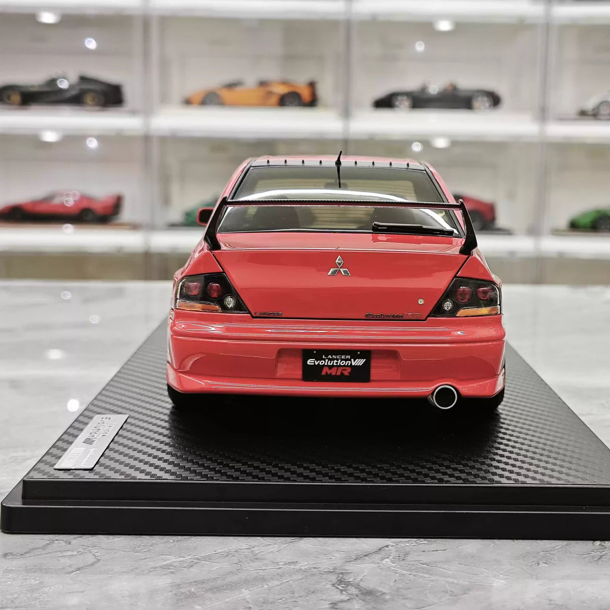 Ignition Mitsubishi 2004 Lancer Evolution VIII MR Red 1:18 – Verzamelbare Resin Modelresin Hars
