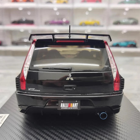 [Ignition] 1:18 Mitsubishi 2005 Lancer Evo IX Wagon RalliArt Black Model Car Resin
