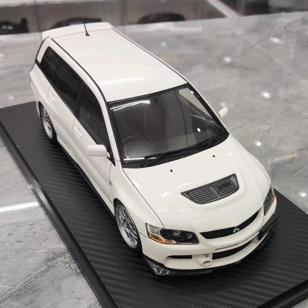 [Ignition] 1:18 Mitsubishi 2005 Lancer Evo IX Wagon White Model Car Resin