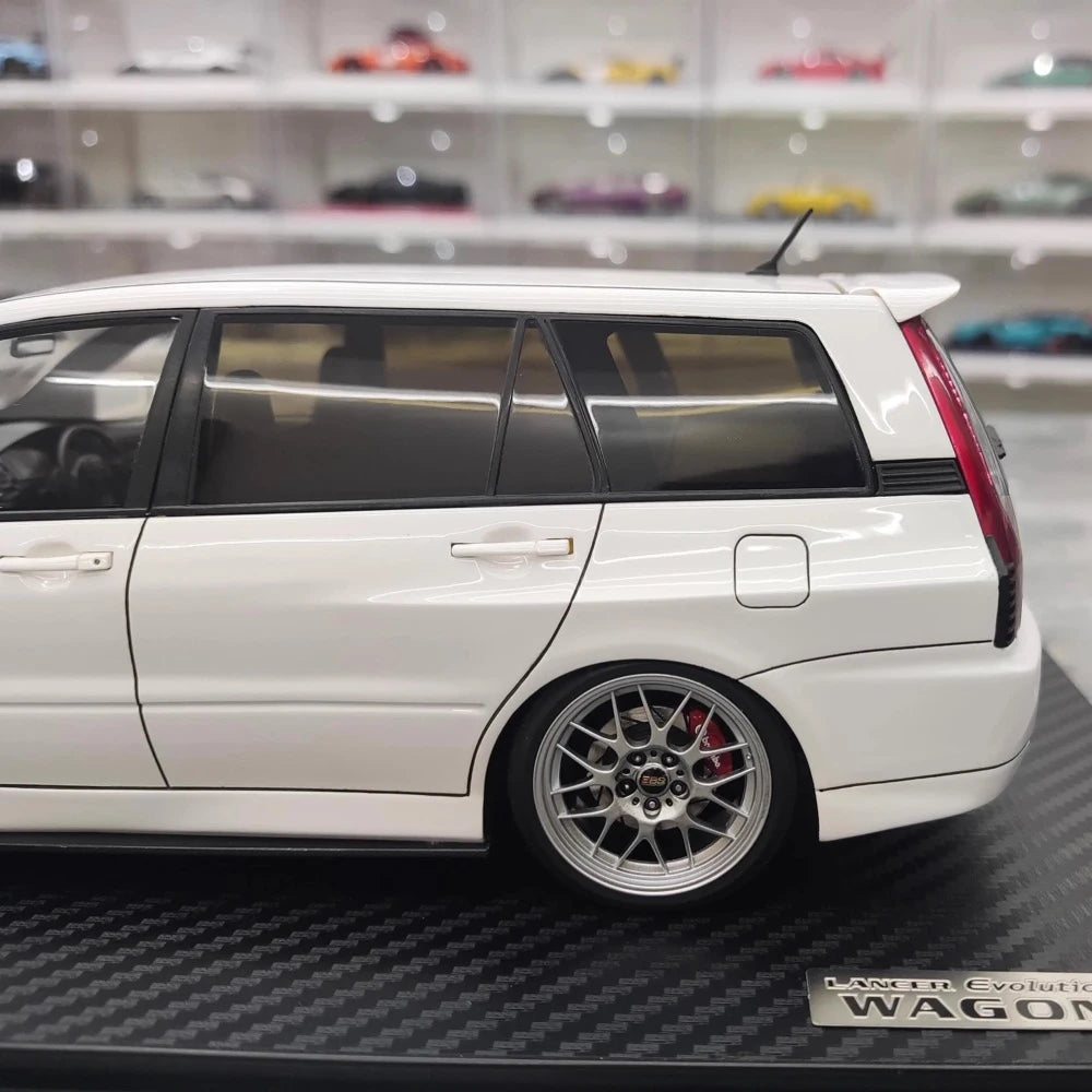 [Ignition] 1:18 Mitsubishi 2005 Lancer Evo IX Wagon White Model Car Resin