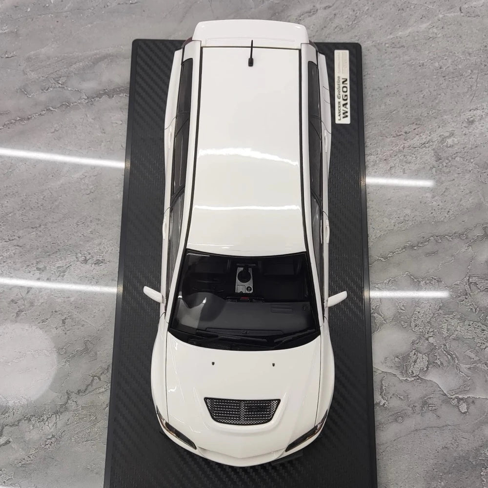 [Ignition] 1:18 Mitsubishi 2005 Lancer Evo IX Wagon White Model Car Resin