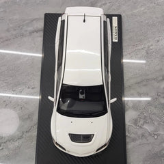 [Ignition] 1:18 Mitsubishi 2005 Lancer Evo IX Wagon White Model Car Resin