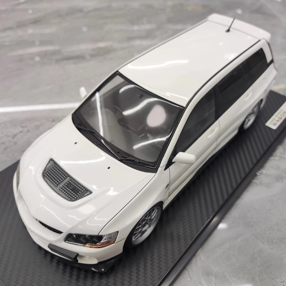 [Ignition] 1:18 Mitsubishi 2005 Lancer Evo IX Wagon White Model Car Resin