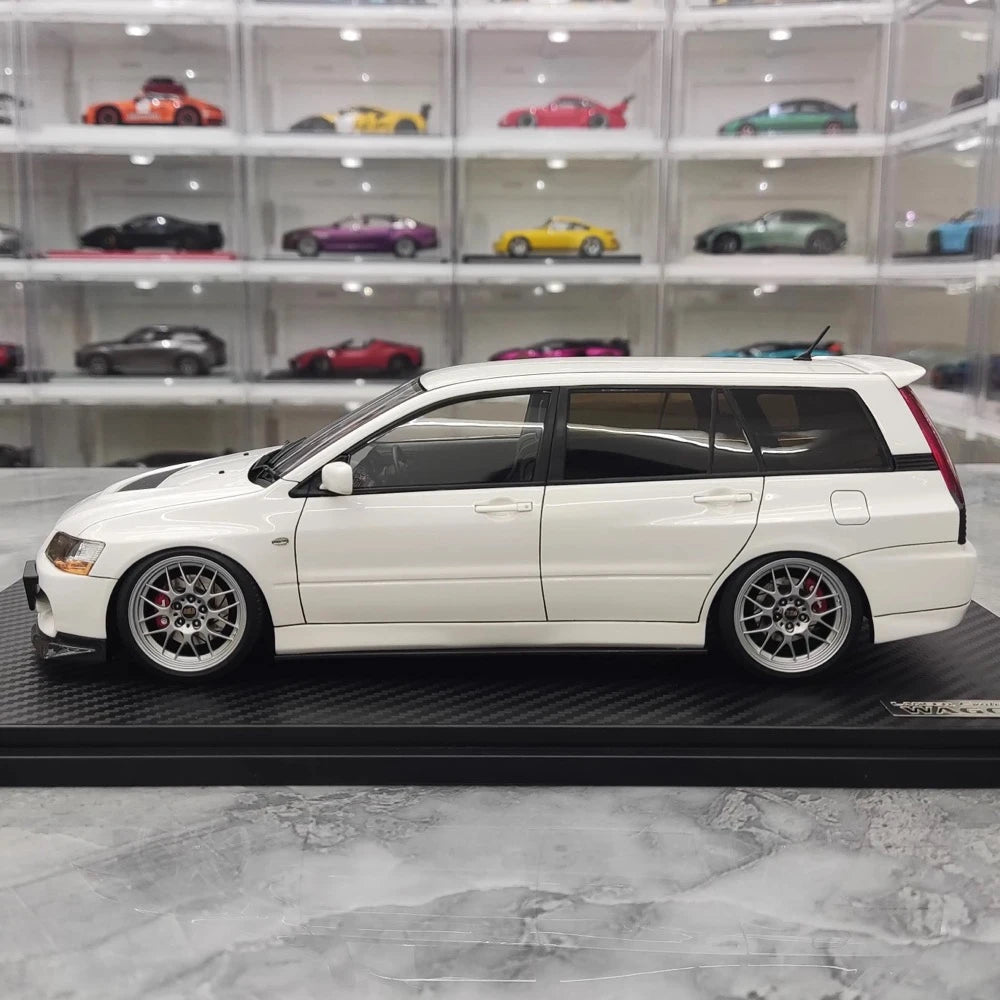 [Ignition] 1:18 Mitsubishi 2005 Lancer Evo IX Wagon White Model Car Resin
