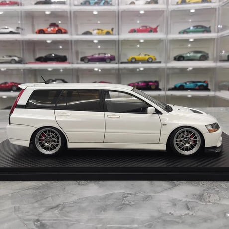 [Ignition] 1:18 Mitsubishi 2005 Lancer Evo IX Wagon White Model Car Resin