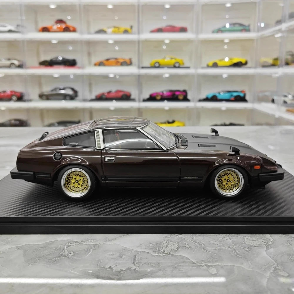 [Ignition] 1:18 Nissan 1969 Fairlady Z S130 zwart modelauto Hars