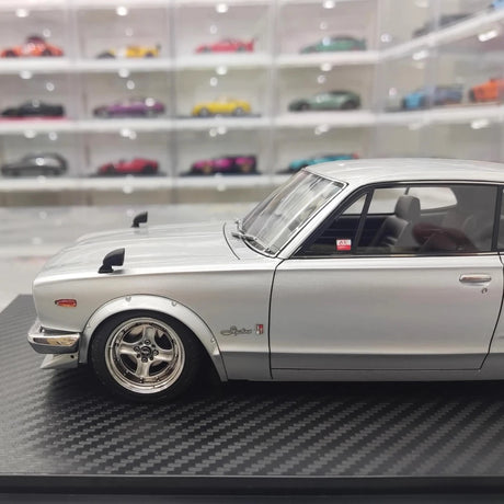 [Ignition] 1:18 Nissan 1970 Skyline 2000 GT-R KPGC10 Silver Model Car Resin