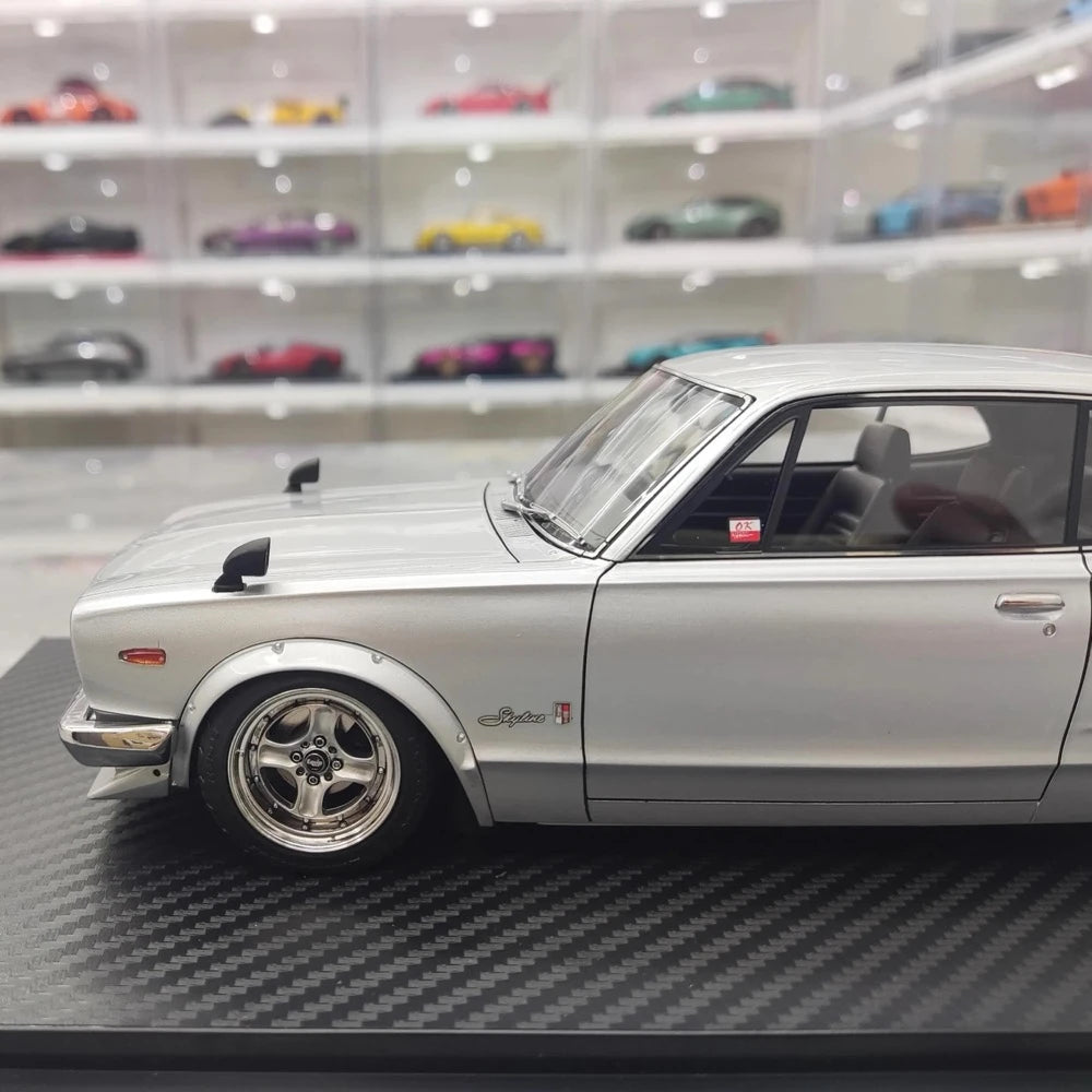 [Ignition] 1:18 Nissan 1970 Skyline 2000 GT-R KPGC10 Silver Model Car Resin