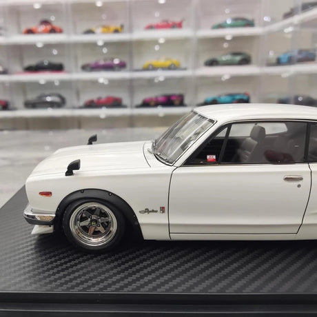 [Ignition] 1:18 Nissan 1970 Skyline 2000 GT-R KPGC10 White Model Car Resin