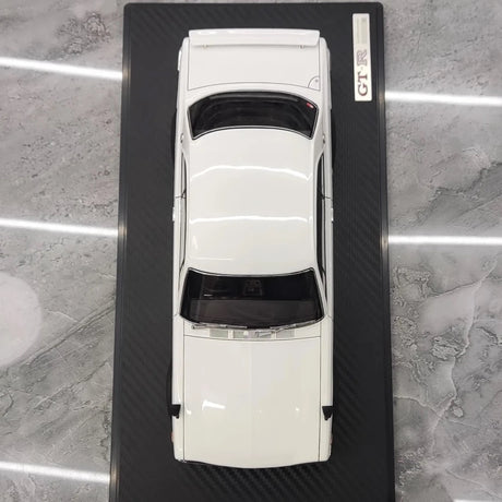 [Ignition] 1:18 Nissan 1970 Skyline 2000 GT-R KPGC10 White Model Car Resin