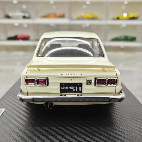 [Ignition] 1:18 Nissan 1970 Skyline 2000 GT-R KPGC10 Yellow Model Car Resin