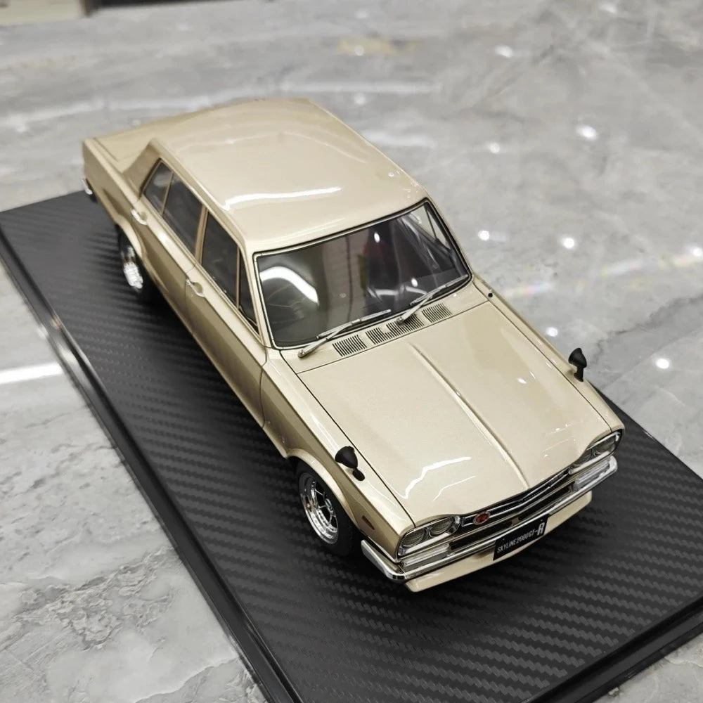 [Ignition] 1:18 Nissan 1970 Skyline 2000 GT-R PGC10 goud modelauto Hars