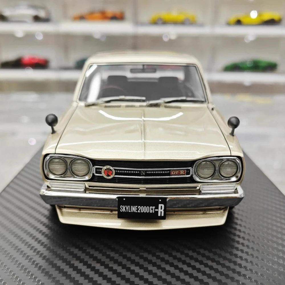 [Ignition] 1:18 Nissan 1970 Skyline 2000 GT-R PGC10 goud modelauto Hars