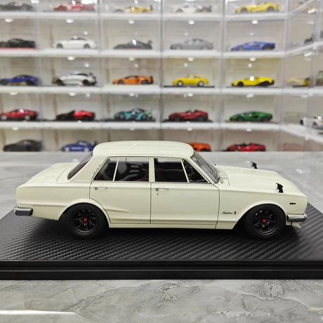 [Ignition] 1:18 Nissan 1970 Skyline 2000 GT-R PGC10 White Model Car Resin