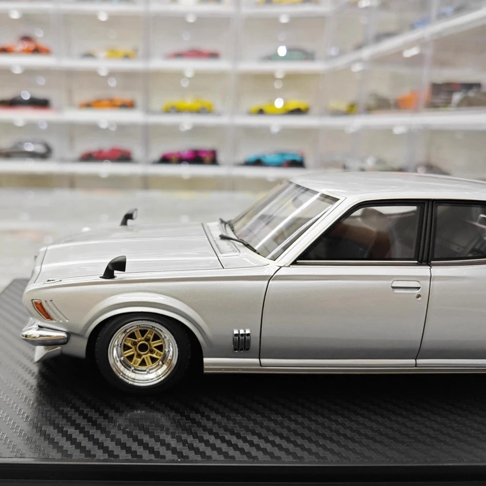 [Ignition] 1:18 Nissan 1971 Bluebird U 2000GTX G610 argent voiture miniature Resin