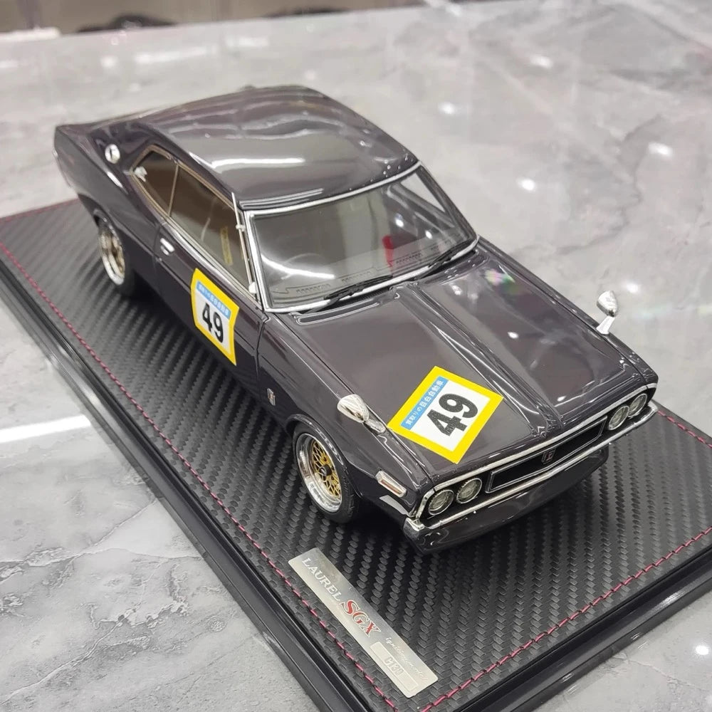 [Ignition] 1:18 Nissan 1972 Laurel 2000SGX C130 Mr. Sata Model Car Resin