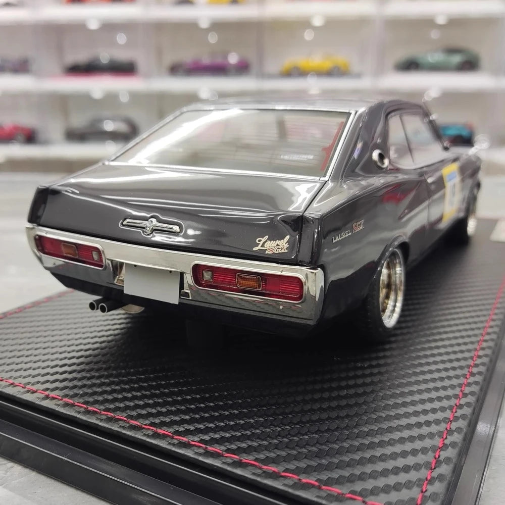 [Ignition] 1:18 Nissan 1972 Laurel 2000SGX C130 Mr. Sata Model Car Resin