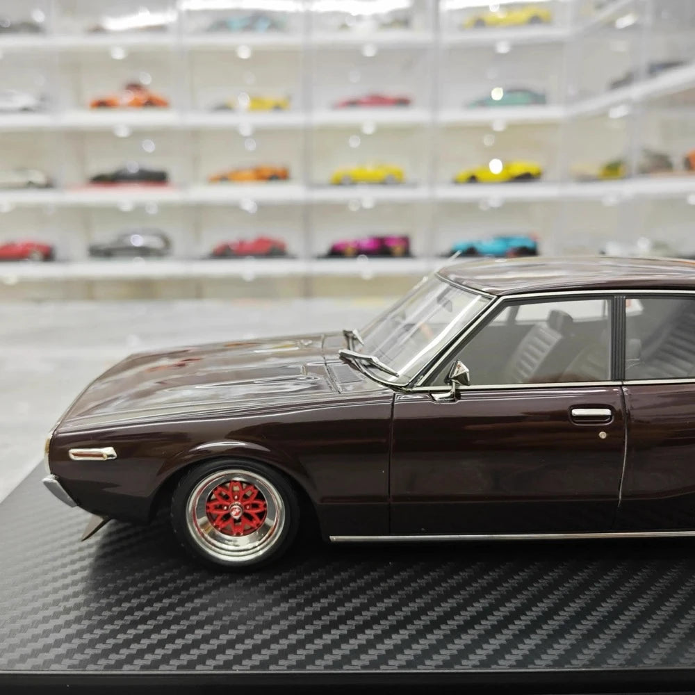 [Ignition] 1:18 Nissan 1972 Skyline 2000 GT-X GC110 Purple Model Car Resin
