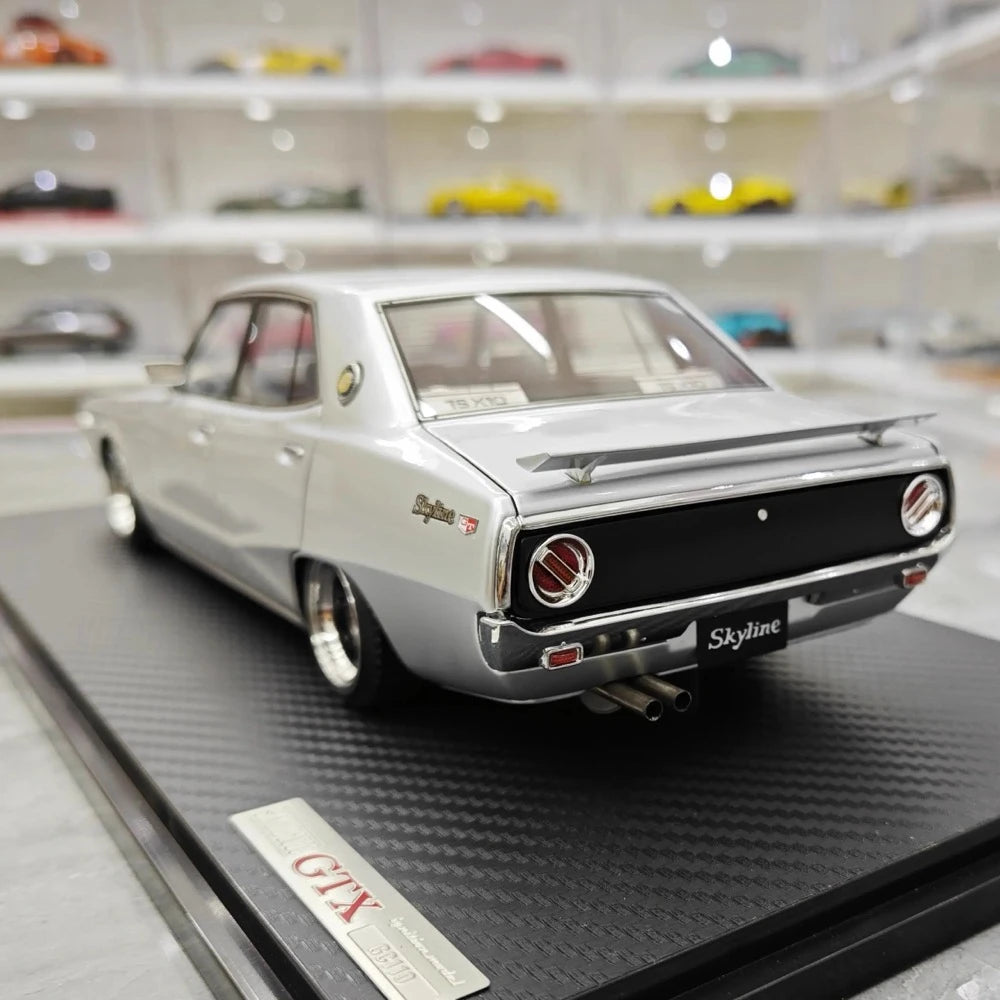 [Ignition] 1:18 Nissan 1972 Skyline 2000 GT-X GC110 Silver Model Car Resin