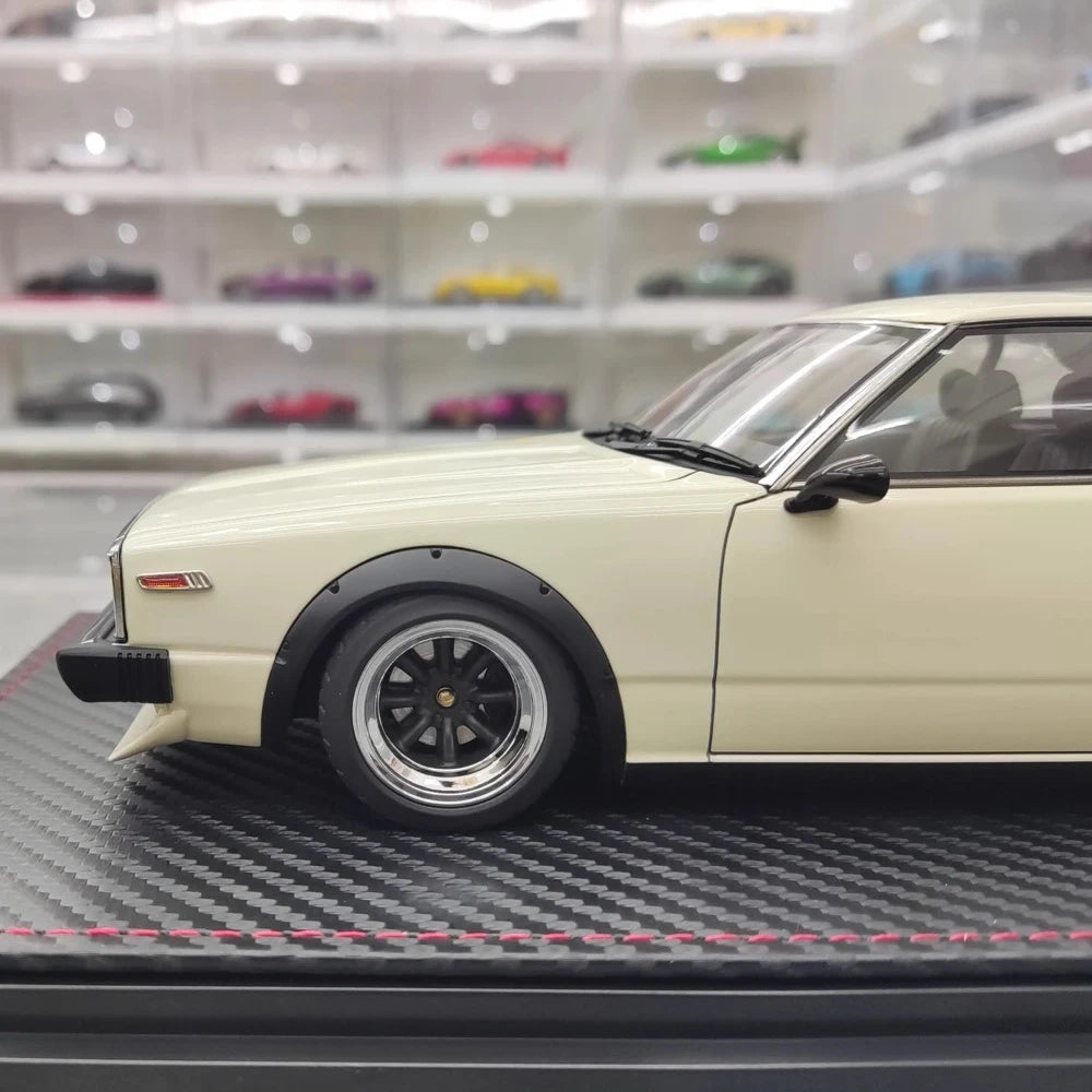 [Ignition] 1:18 Nissan 1977 Skyline 2000 GT ES C210 ホワイト モデルカー レジン