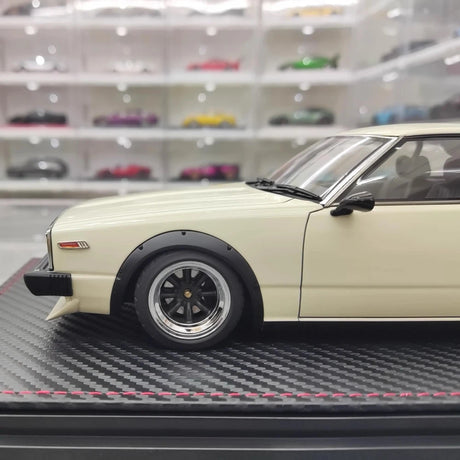[Ignition] 1:18 Nissan 1977 Skyline 2000 GT ES C210 White Model Car Resin