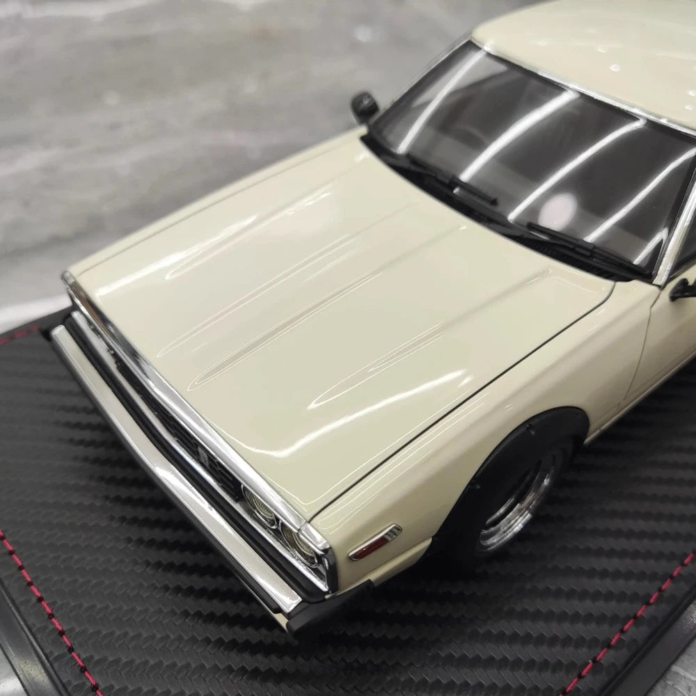 [Ignition] 1:18 Nissan 1977 Skyline 2000 GT ES C210 ホワイト モデルカー レジン