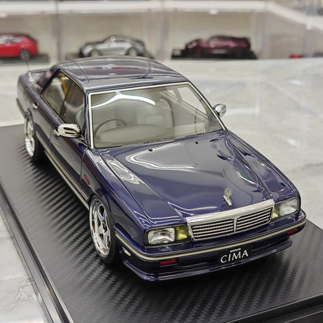 Ignition Nissan 1988 Cedric Cima Y31 Blue 1:18 – Modello in resina collezionabile