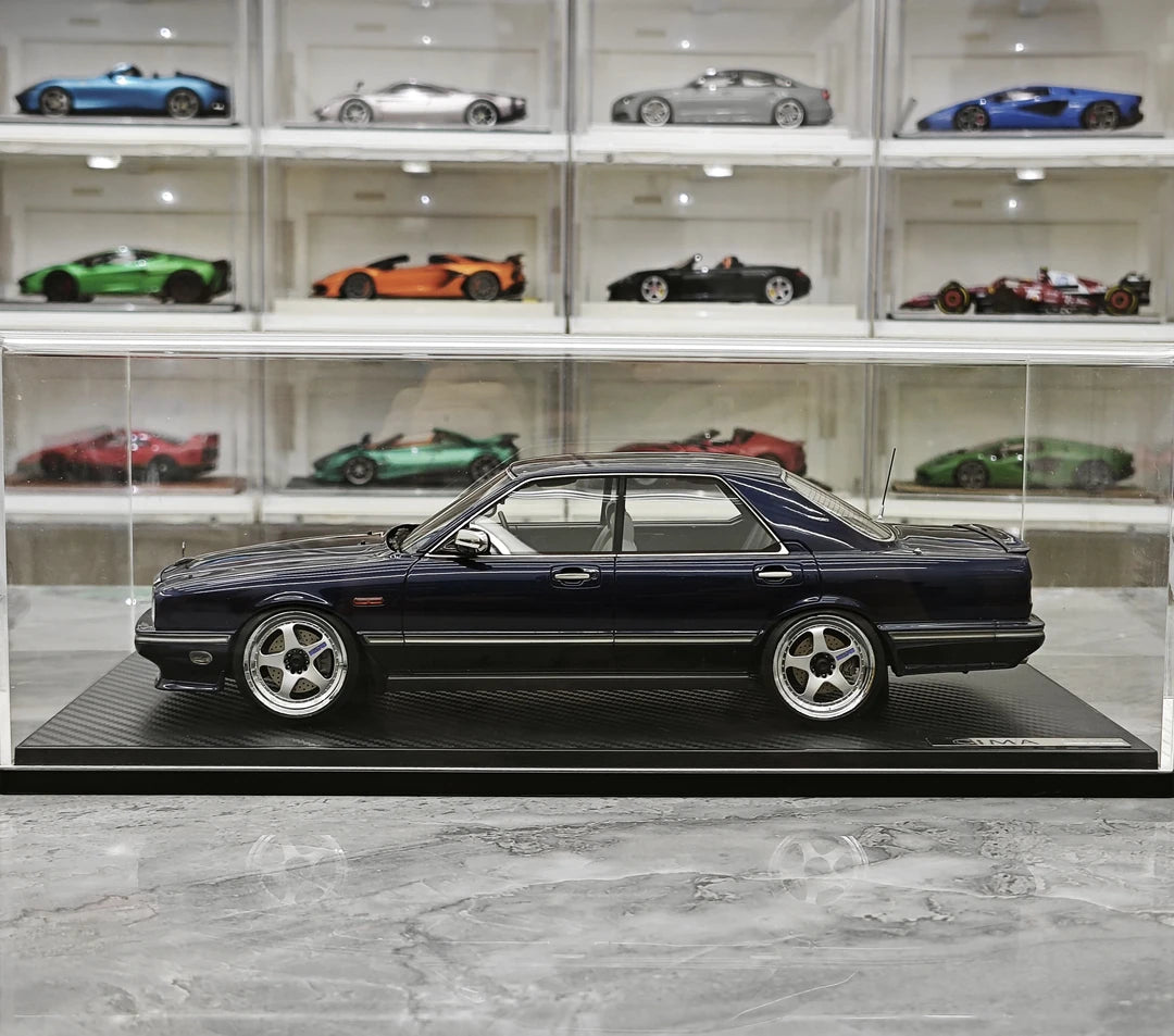 Ignition Nissan 1988 Cedric Cima Y31 Blue 1:18 – Modello in resina collezionabile