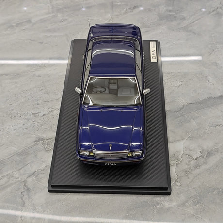 Ignition Nissan 1988 Cedric Cima Y31 Blue 1:18 – Modello in resina collezionabile