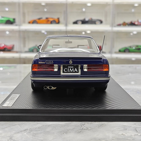 Ignition Nissan 1988 Cedric Cima Y31 Blue 1:18 – Modello in resina collezionabile