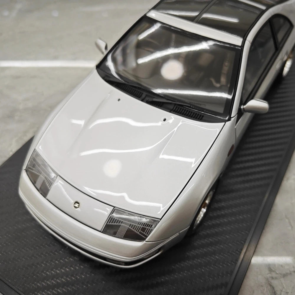 [Ignition] 1:18 Nissan 1989 Fairlady Z 300ZX Z32 Silver Model Car Resin