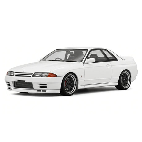 Accensione Nissan 1994 Skyline GT-R R32 Wangan Midnight Reina Akikawa White 1:18 – Modello in resina collezionabile
