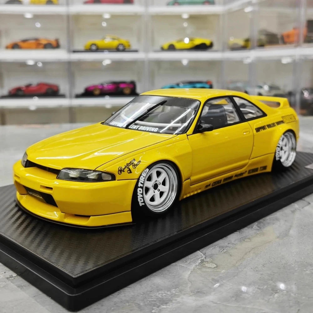 [Ignition] 1:18 Nissan 1995 Skyline GT-R R33 Yellow Model Car Resin